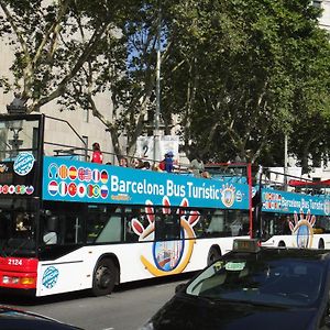 Hostal Live Natura Barcelona (Adults Only)